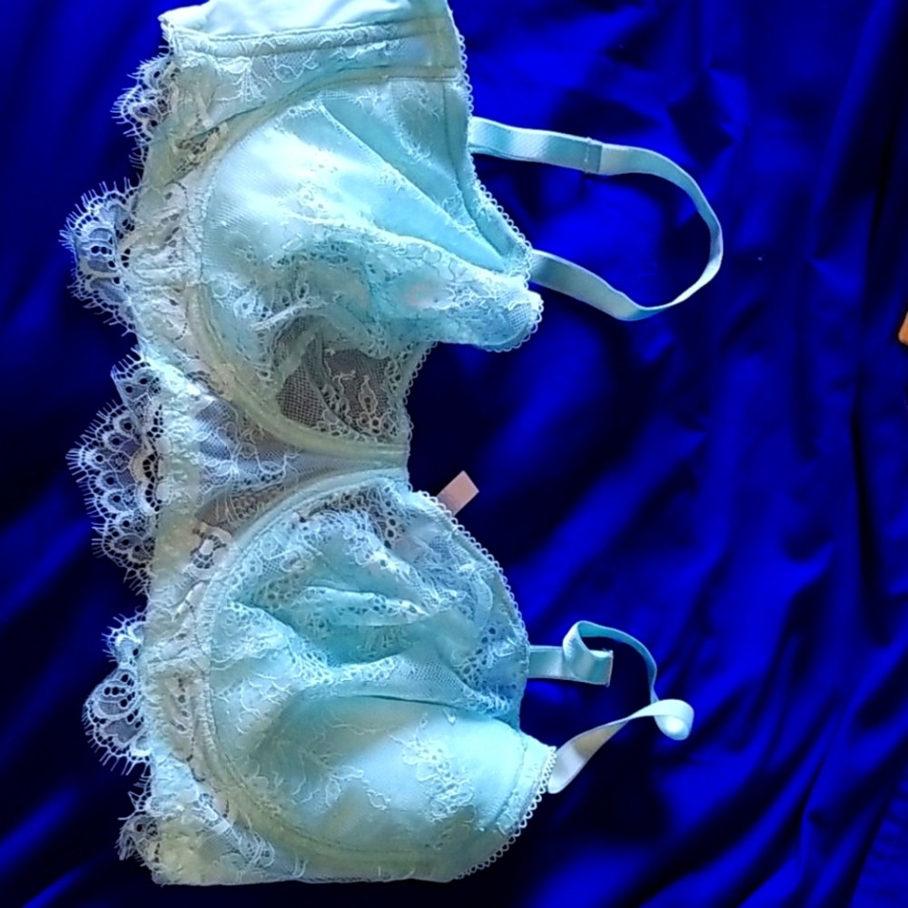 Light blue lace VS unlined pushup